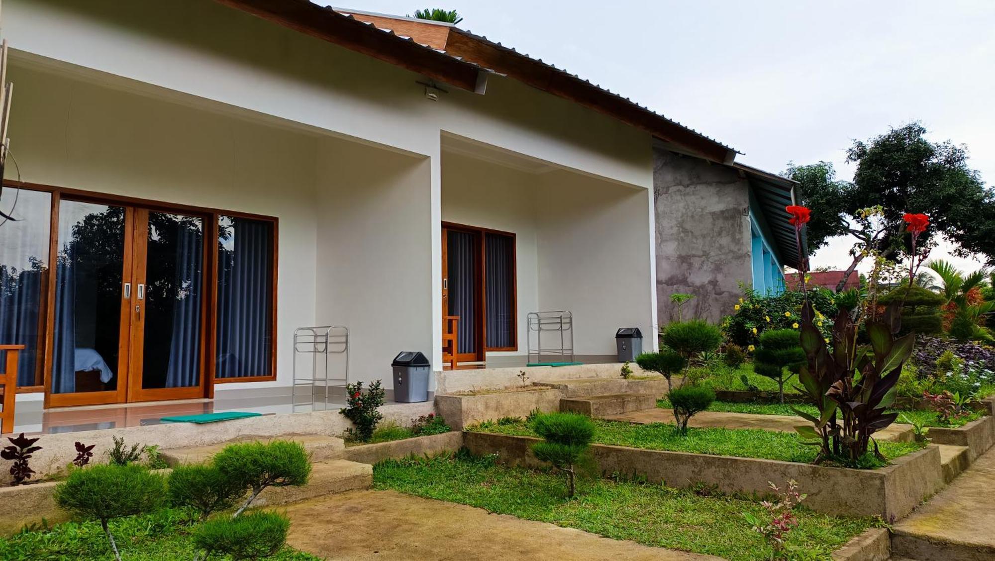 סנרו Embun Rinjani Homestay מראה חיצוני תמונה